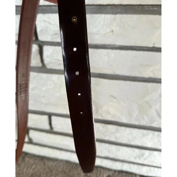 Jos A Bank Mens Brown Fine Italian Leather Belt Solid Brass Buckle Sz 42 1-1/8”W - Picture 6 of 6